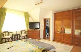 Casa individuala la cheie, 230 mp, 365 mp teren, zona de case!