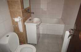 Apartament cu 3 camere, decomandat, 67 mp, prima inchiriere, zona Big