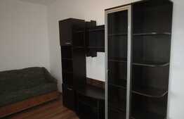 Apartament, 3 camere, 60 mp, zona strazii Calea Turzii