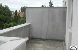 Zona de top, suprafata generoasa!