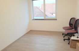 Apartament 3 camere, 66 mp , zona strazii Donath