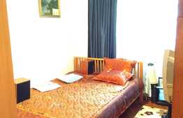 Apartament 3 camere, 65 mp, decomandat, zona strazii Bucuresti 