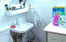 Apartament 3 camere, 65 mp, decomandat, zona strazii Bucuresti 