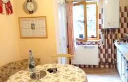 Apartament 3 camere, 65 mp, decomandat, zona strazii Bucuresti 