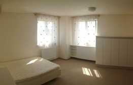 Apartament 4 camere, 140 mp, parcare, zona strazii Calea Turzii