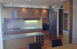 Apartament 4 camere, 140 mp, parcare, zona strazii Calea Turzii