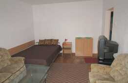 Garsoniera, 42 mp, decomandata, zona strazii Calea Floresti