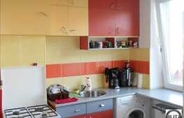 Strada Horea, 2 camere, semidecomandat, recent renovat!