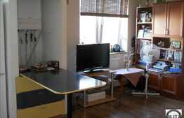 Strada Horea, 2 camere, semidecomandat, recent renovat!