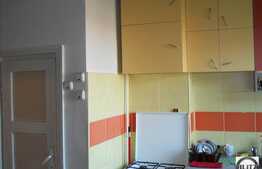 Strada Horea, 2 camere, semidecomandat, recent renovat!