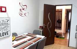 Apartament 3 camere, 68 mp, decomandat, prima inchiriere, mobilat modern, garaj, zona strazii Calea Floresti