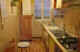 De vanzare apartament 3 camere, 60 mp, zona strazii Horea