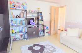 2 camere, 54 mp, parcare, zona strazii Stejarului!