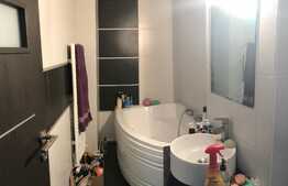 Apartament 2 camere, 62 mp, decomandat, etaj intermediar, zona strazii Bucuresti