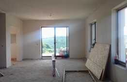 Casa individuala, 183 mp utili, 700 mp teren, panorama si expunere sudica !