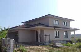 Casa individuala, 183 mp utili, 700 mp teren, panorama si expunere sudica !