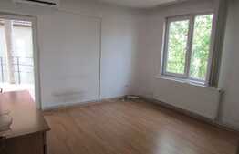 De vanzare casa individuala, 250 mp, teren 400 mp, front stradal 20 ml, zona linistita de case!