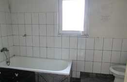 De vanzare casa individuala, 250 mp, teren 400 mp, front stradal 20 ml, zona linistita de case!