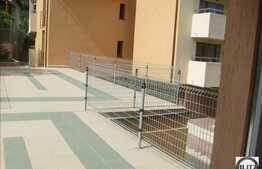 Vanzare 2 camere, 75 mp! Zona Facultatii de Medicina! Garaj! Imobil tip vila!