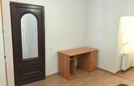 Apartament in imobil de tip vila, zona Piata Mihai Viteazul