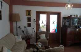 Apartament 3 camere, 60 mp, etaj intermediar, zona VIVO!