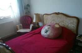 Apartament 3 camere, 60 mp, etaj intermediar, zona VIVO!