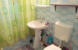 Apartament 3 camere, 90 mp, decomandat, zona strazii Bucuresti