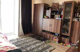 Garsoniera de vanzare, 37 mp, balcon, zona strazii Florilor!