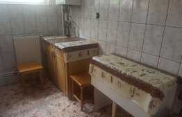 Apartament 2 camere, 51 mp, decomandat, zona strazii Donath