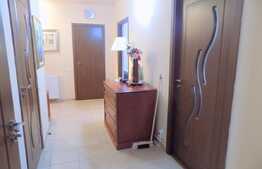 Apartament 3 camere, decomandat, 75 mp, loc de parcare!