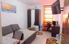 Apartament 3 camere, decomandat, 75 mp, loc de parcare!