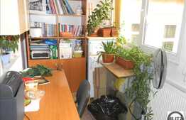 3 camere cu scara interioara, 90 mp utili. garaj inclus in pret.