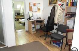 3 camere cu scara interioara, 90 mp utili. garaj inclus in pret.