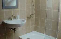 Apartament 3 camere, 56 mp, decomandat, garaj, zona Oncos