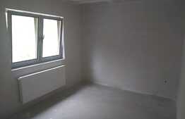 Apartament in casa tip duplex, 92 mp, panorama, 2 locuri de parcare, zona strazii Uliului