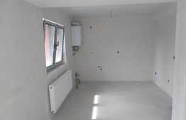 Apartament in casa tip duplex, 92 mp, panorama, 2 locuri de parcare, zona strazii Uliului