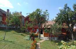 Casa individuala, 100 mp, 825 mp teren, zona Dezmir