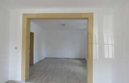 Casa de vanzare  250 mp utili, 200 teren, zona centrala!