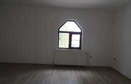 Casa de vanzare  250 mp utili, 200 teren, zona centrala!