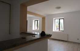 Casa de vanzare  250 mp utili, 200 teren, zona centrala!