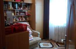 Apartament 2 camere, 35 mp, zona strazii Parang
