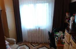 Apartament 2 camere, 35 mp, zona strazii Parang