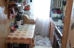 Apartament 2 camere, 35 mp, zona strazii Parang