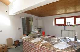 Apartament 5 camere,145 mp, prima inchiriere, zona strazii Colina