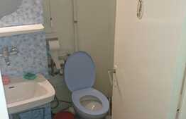 Apartament 2 camere, etaj intermediar, zona strazii Parang