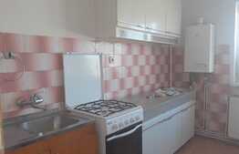 Apartament 2 camere, 57 mp, decomandat, balcon, zona strazii Bucuresti