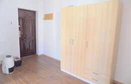 Garsoniera decomandata, 42 mp, parcare, zona strazii Stejarului!