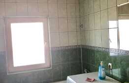 Apartament cu 2 camere, 60 mp, loc parcare, zona strazii Eroilor!