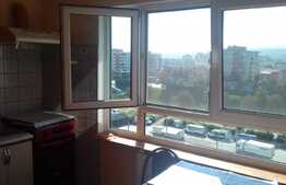 Apartament 4 camere, 81 mp, balcon, zona Expo Transilvania