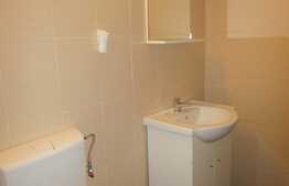 Apartament 2 camere, 75 mp, decomandat, zona Farmec
